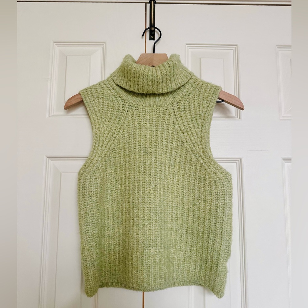 Self Contrast Light Citrus Green Turtleneck Sleeveless Sweater Vest Tank